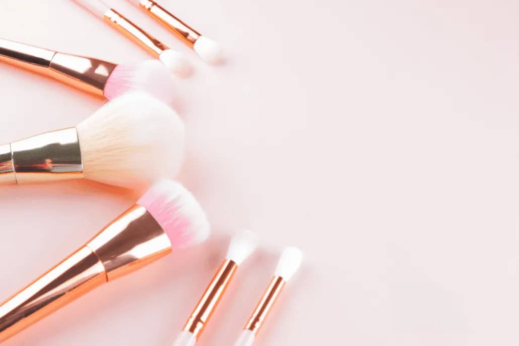 types-of-makeup-brushes-and-their-uses-02